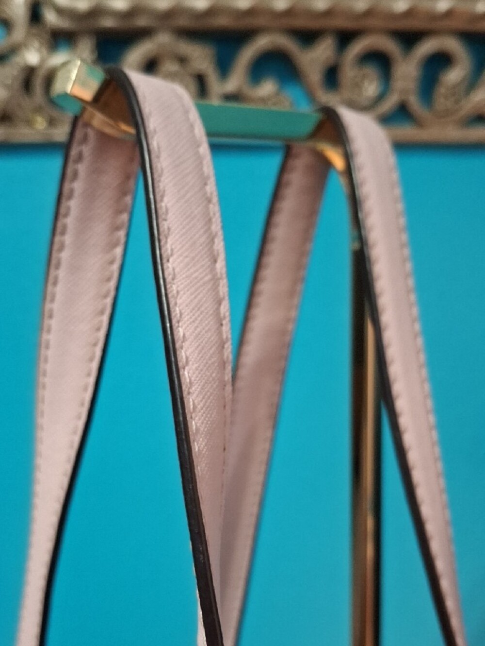 Michael Kors Carryall Safianno Blossum Pink Laser-Cut with Gold Accents Lg Tote - Picture 5 of 12